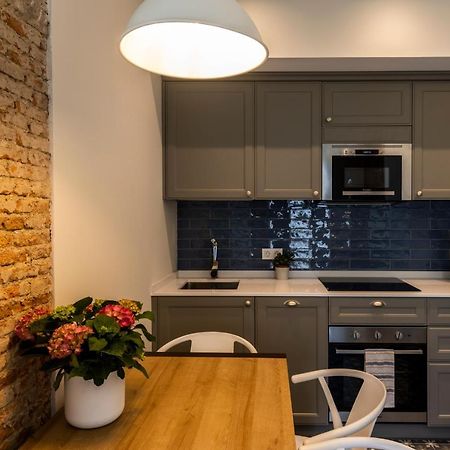 Apartamentos El Patio Plaza Mayor Касерес Экстерьер фото